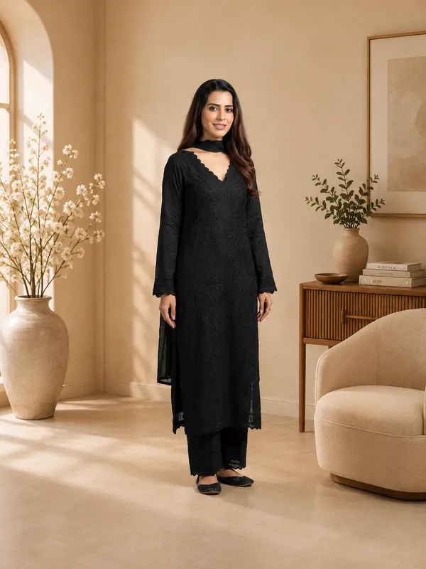 Black_Georgette_Embroidered_Kurta_Set_For_Women