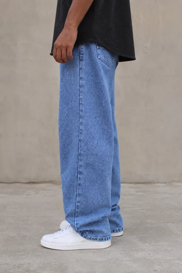Light_Blue_Cotton_Straight_Fit_Jeans_For_Men