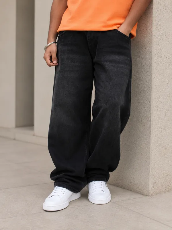 Black_Cotton_Regular_Fit_Jeans_For_Men
