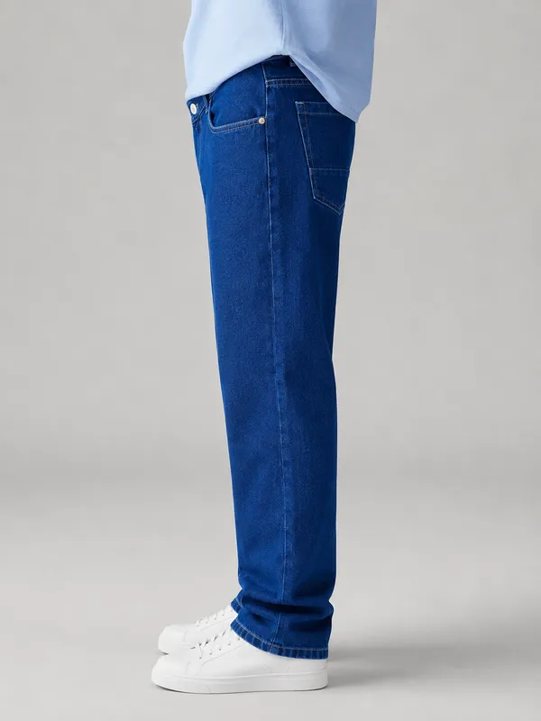 Blue_Cotton_Relaxed_Straight_Fit_Jeans_For_Men