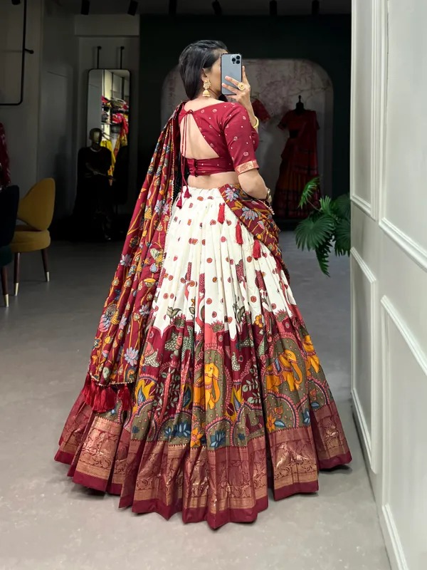 Designer_White_&_Cream_Floral_Printed_Lehenga_Choli_Set_with_Ethnic_Printed_Dupatta
