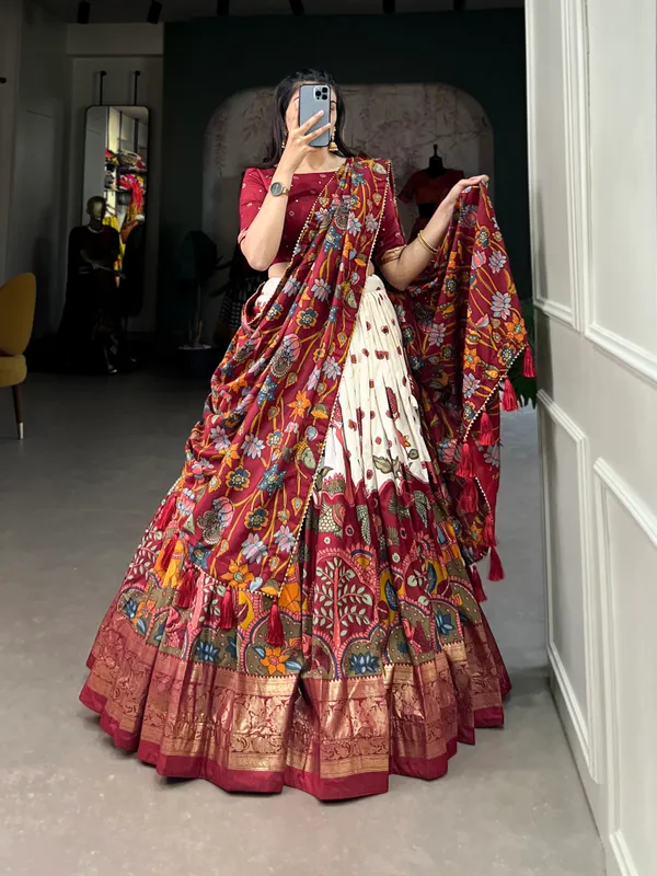 Designer_White_&_Cream_Floral_Printed_Lehenga_Choli_Set_with_Ethnic_Printed_Dupatta