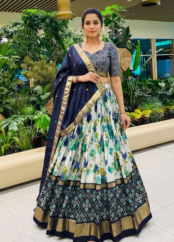 Navy_Blue_Patola_Print_With_Foil_Work_Dola_Silk_Lehenga_Choli_For_Women