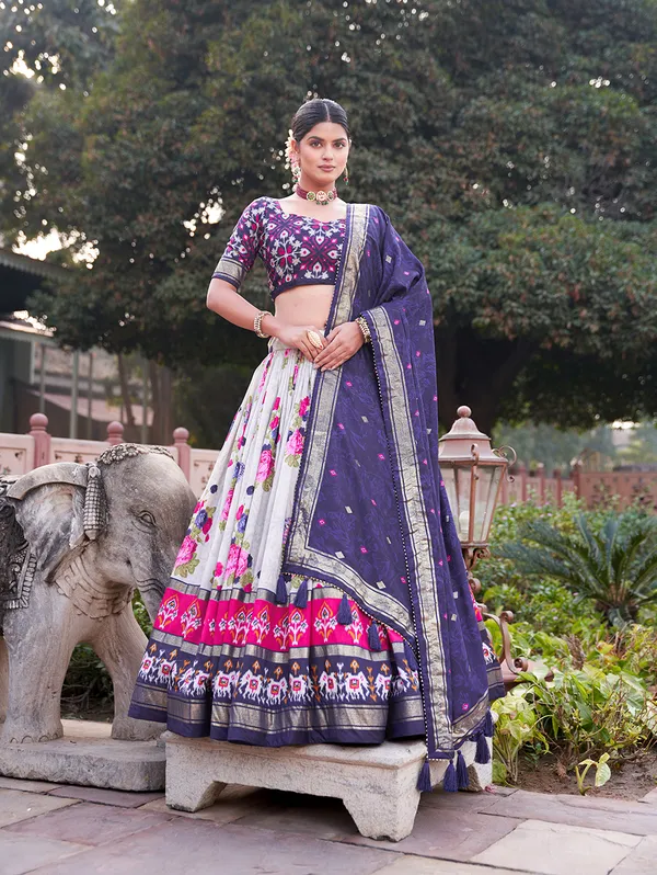 Elegant_Navy_Blue_&_White_Floral_Printed_Lehenga_Choli_Set_with_Ethnic_Border,_Golden_Detailing_&_Designer_Dupatta