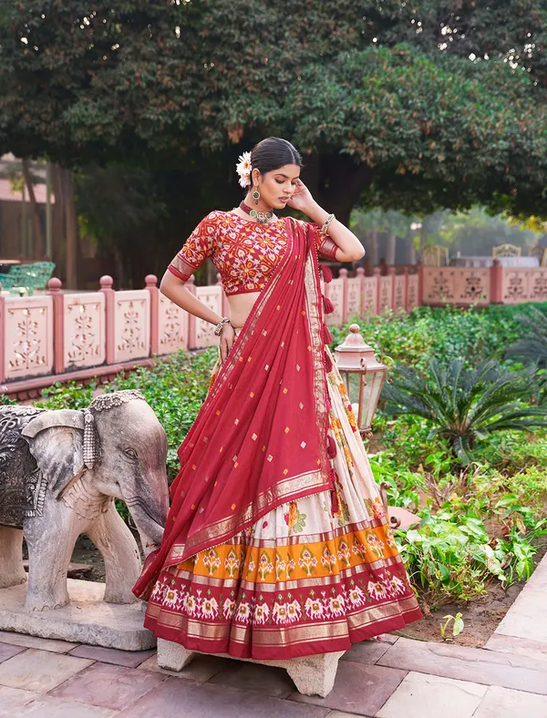 Elegant_Red_&_White_Printed_Lehenga_Choli_Set_with_Traditional_Floral_Border_&_Matching_Dupatta