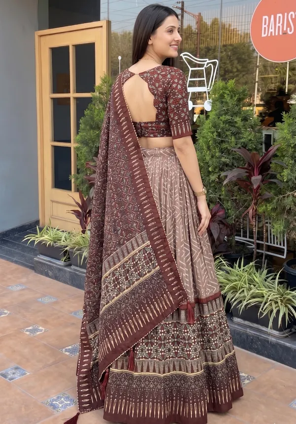 Maroon_Patola_Print_With_Foil_Work_Dola_Silk_Lehenga_Choli_For_Women