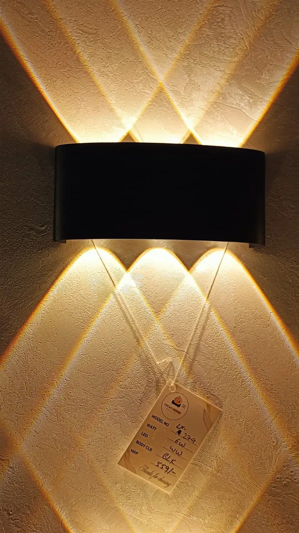 Aluminum_Modern_Bidirectional_Black_LED_Wall_Light