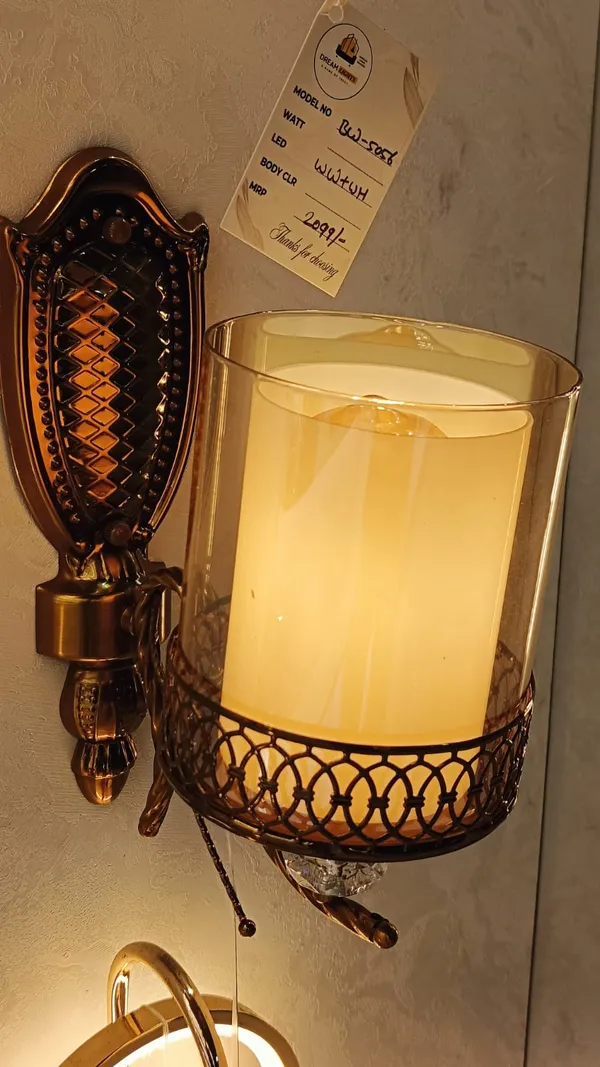 Metal_Glass_Vintage_Lattice_Bronze_Wall_Sconce_Candle_Holder