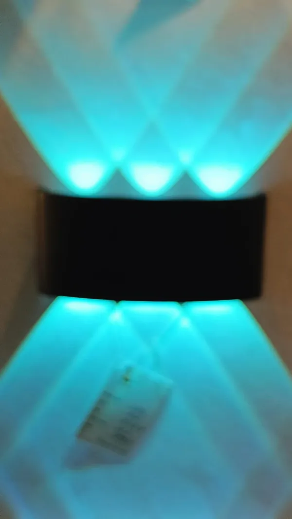 Aluminum_Modern_Black_Cyan_Bidirectional_LED_Wall_Light