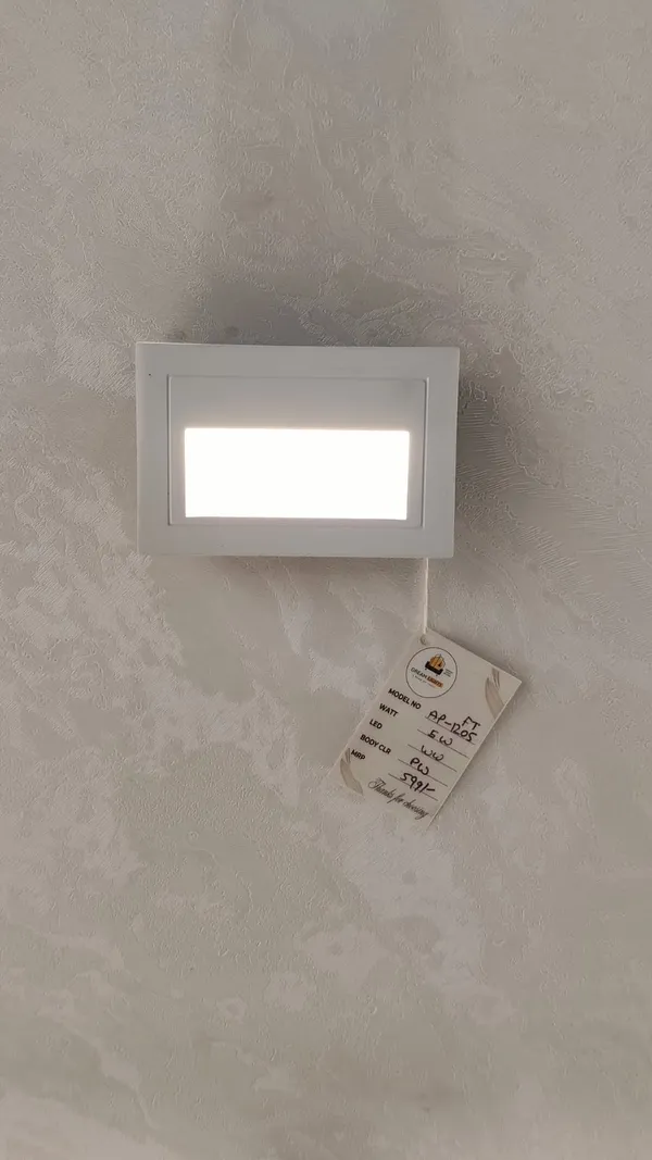 Acrylic_Modern_Rectangular_White_LED_Photo_Frame