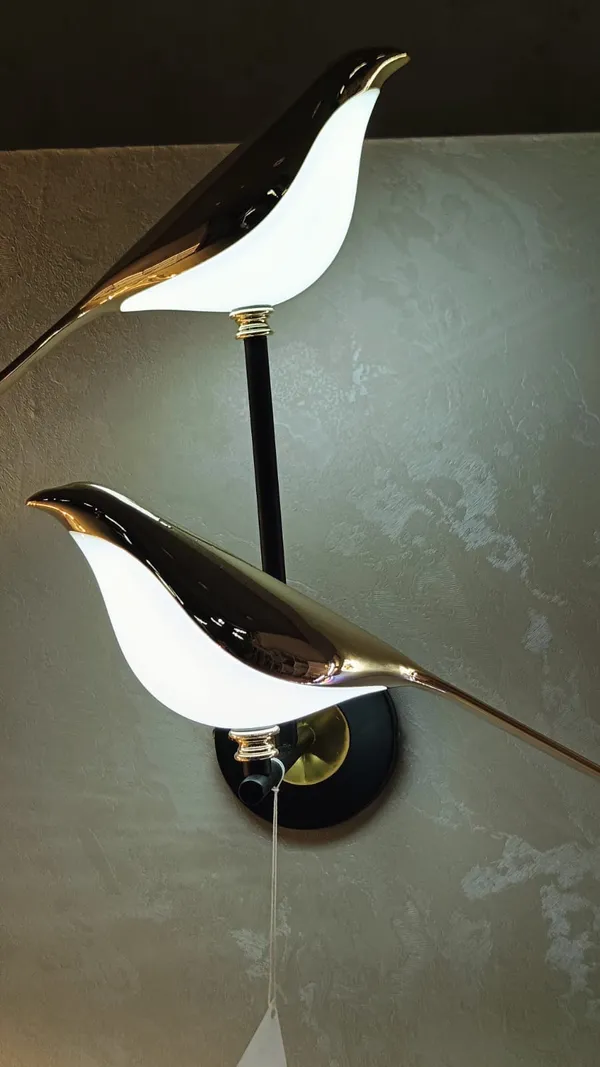 Modern_Black_Golden_Bird_Body_Figurine_LED_Light