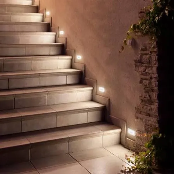 Modern_Aluminum_Stair_Step_Light