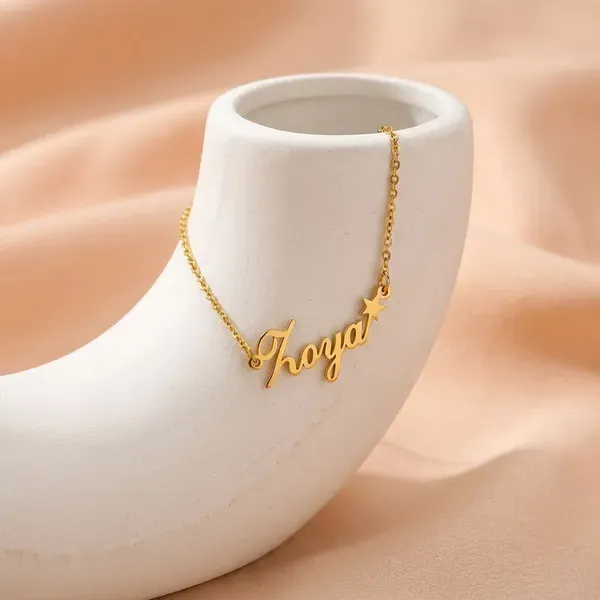 Gold_Brass_Premium_And_Elegant_Necklace_For_Women
