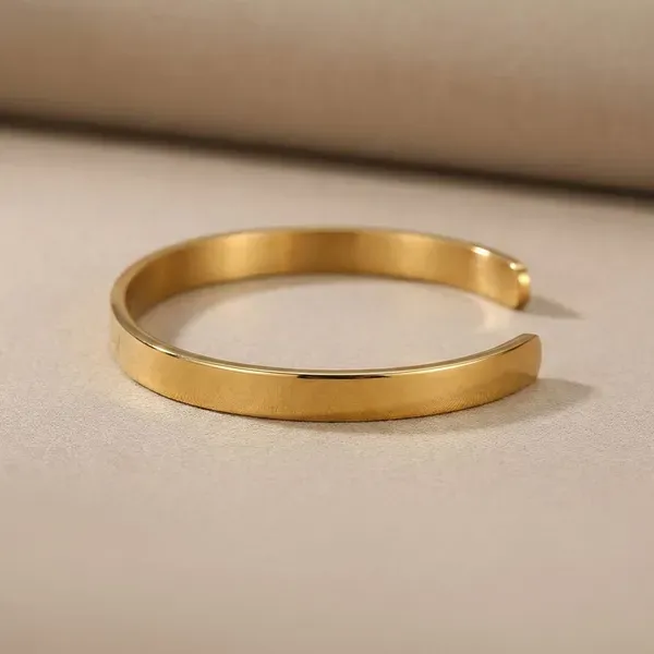 Gold_Brass_Premium_And_Elegant_Bracelet_For_Unisex