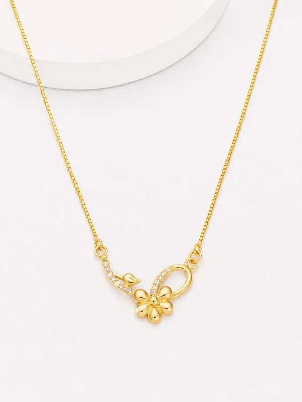 Gold_Brass_Premium_And_Elegant_Necklace_For_Women