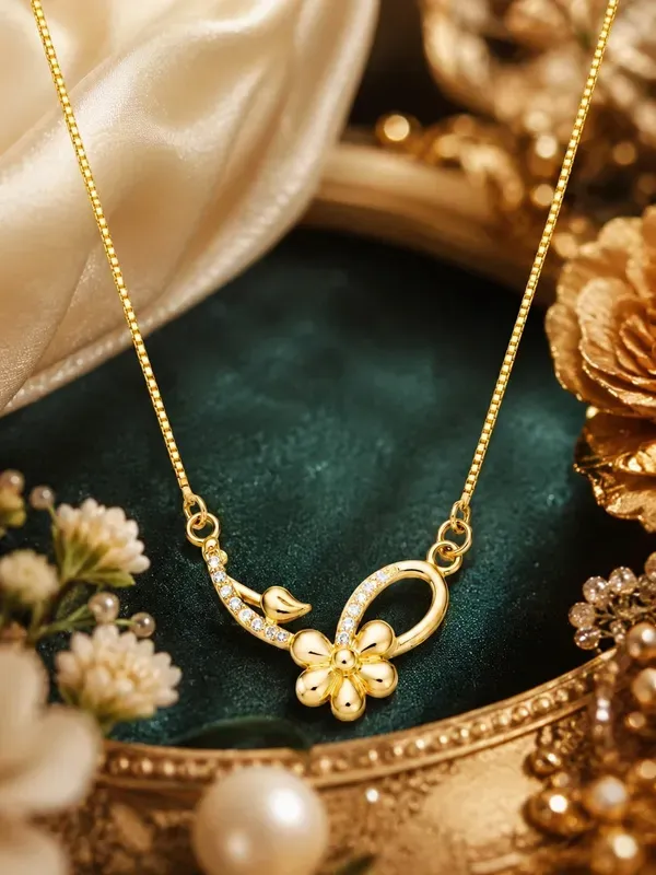 Gold_Brass_Premium_And_Elegant_Necklace_For_Women