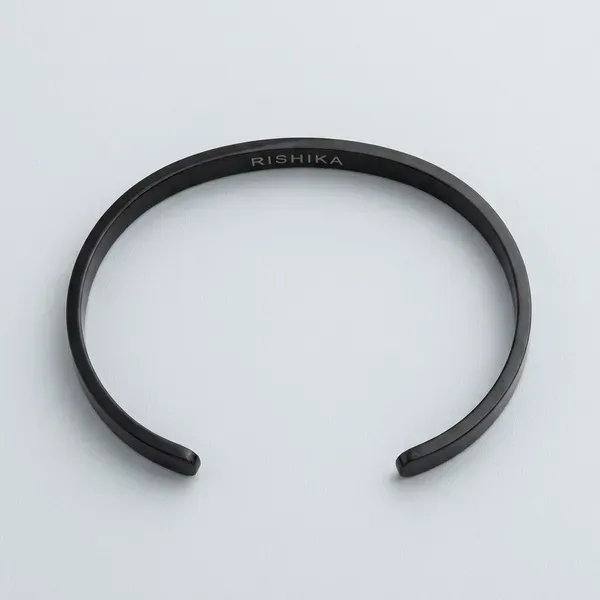 Black_Brass_Premium_And_Elegant_Bracelet_For_Unisex