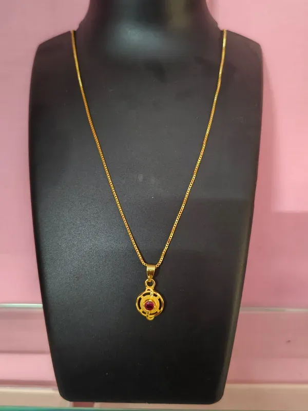 Gold_Brass_Premium_And_Elegant_Necklace_For_Women
