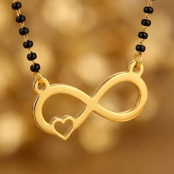 Gold_Brass_Premium_And_Elegant_Necklace_For_Women