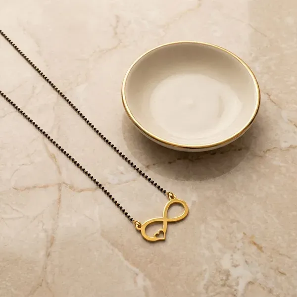 Gold_Brass_Premium_And_Elegant_Necklace_For_Women