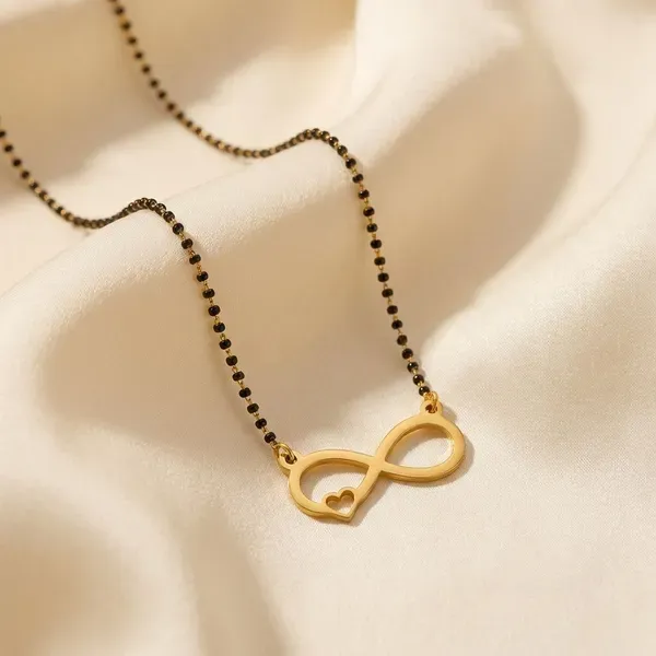 Gold_Brass_Premium_And_Elegant_Necklace_For_Women
