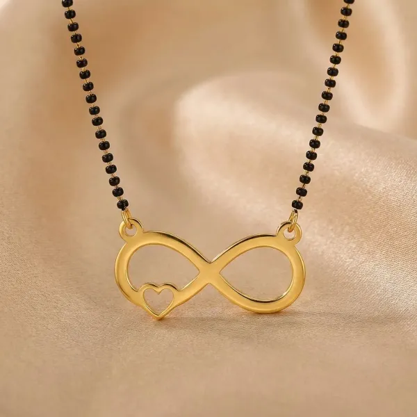Gold_Brass_Premium_And_Elegant_Necklace_For_Women