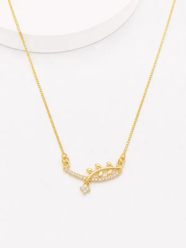 Gold_Brass_Premium_And_Elegant_Necklace_For_Women