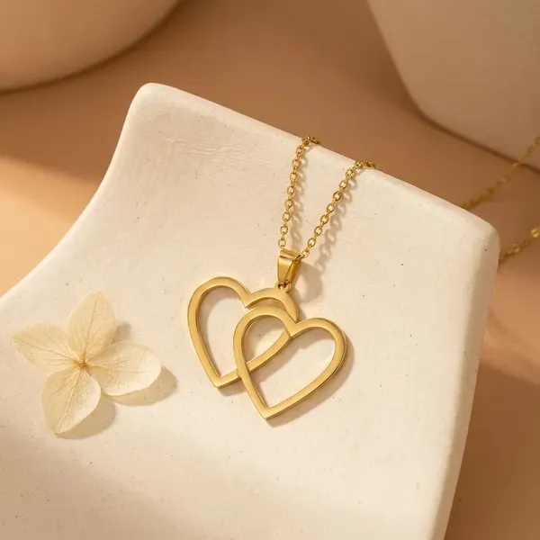 Gold_Brass_Premium_And_Elegant_Necklace_For_Women