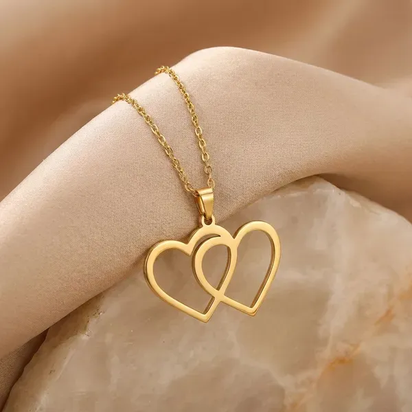 Gold_Brass_Premium_And_Elegant_Necklace_For_Women