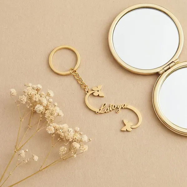 Gold_Metal_Premium_And_Elegant_Key_Chain_For_Unisex