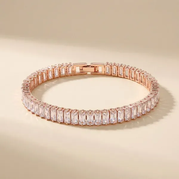 Silver_Brass_Premium_And_Elegant_Bracelet_For_Unisex