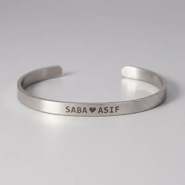 Silver_Brass_Premium_And_Elegant_Bracelet_For_Unisex