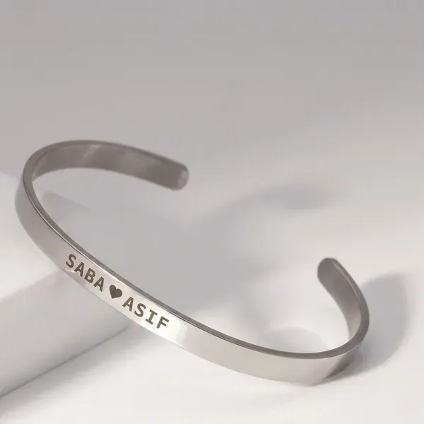 Silver_Brass_Premium_And_Elegant_Bracelet_For_Unisex