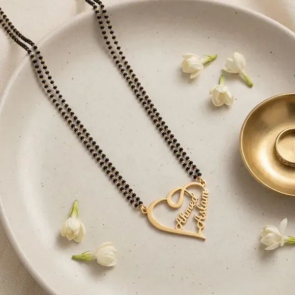 Gold_Brass_Premium_And_Elegant_Necklace_For_Women