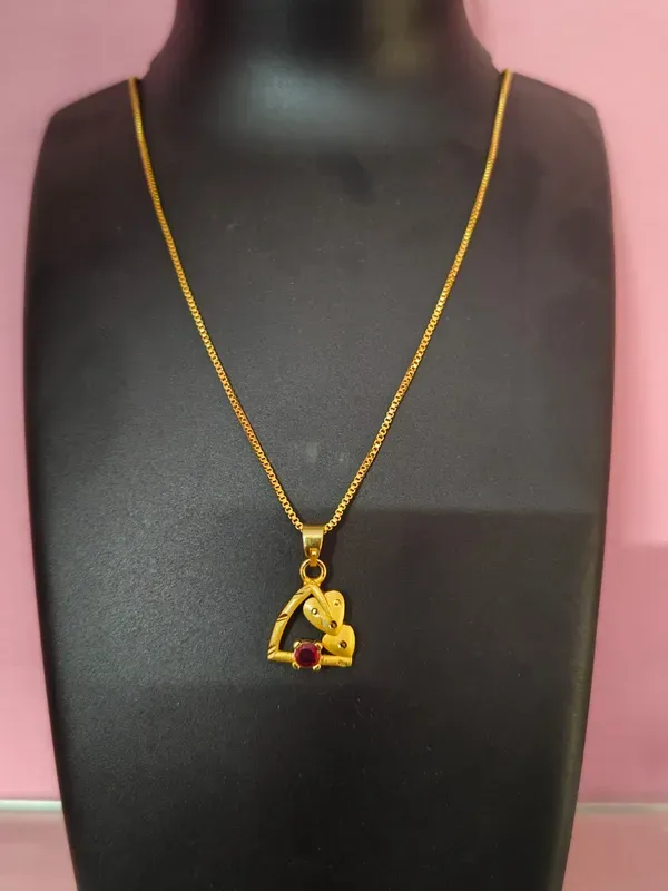 Gold_Brass_Premium_And_Elegant_Necklace_For_Women