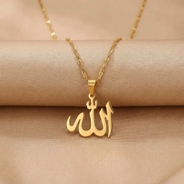 Gold_Brass_Premium_And_Elegant_Necklace_For_Women