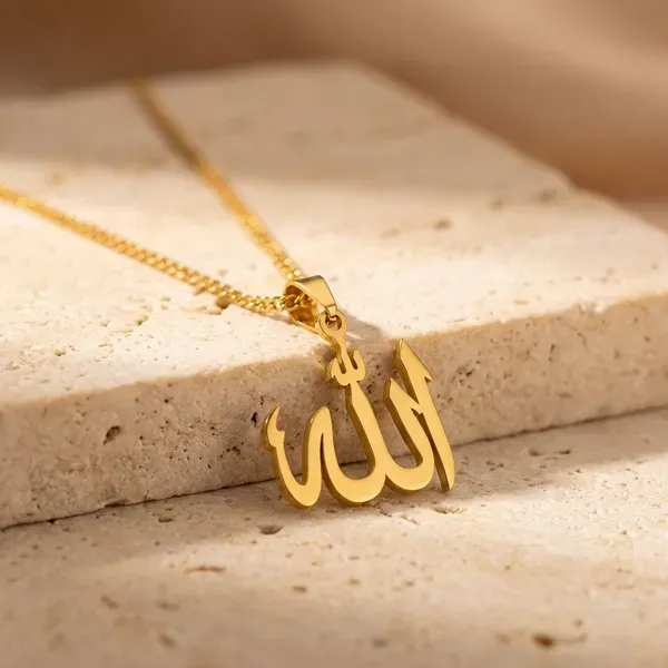 Gold_Brass_Premium_And_Elegant_Necklace_For_Women
