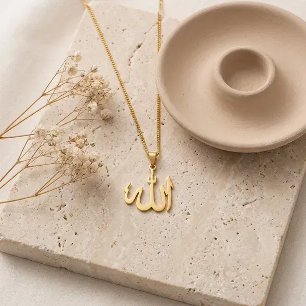 Gold_Brass_Premium_And_Elegant_Necklace_For_Women