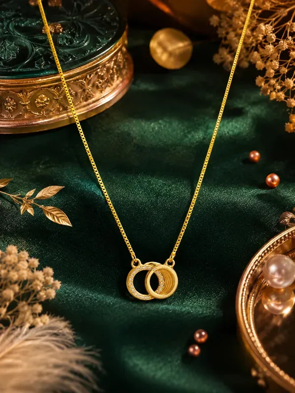 Gold_Brass_Premium_And_Elegant_Necklace_For_Women