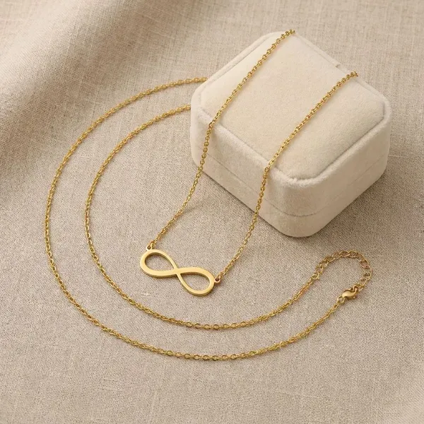 Gold_Brass_Premium_And_Elegant_Necklace_For_Women