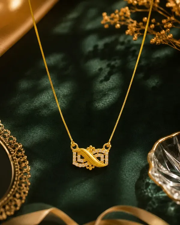 Gold_Brass_Premium_And_Elegant_Necklace_For_Women