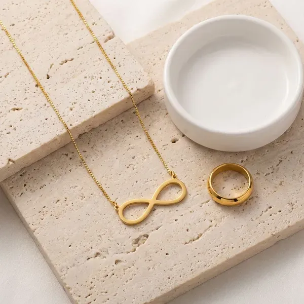 Gold_Brass_Premium_And_Elegant_Necklace_For_Women