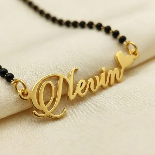 Gold_Brass_Premium_And_Elegant_Necklace_For_Women