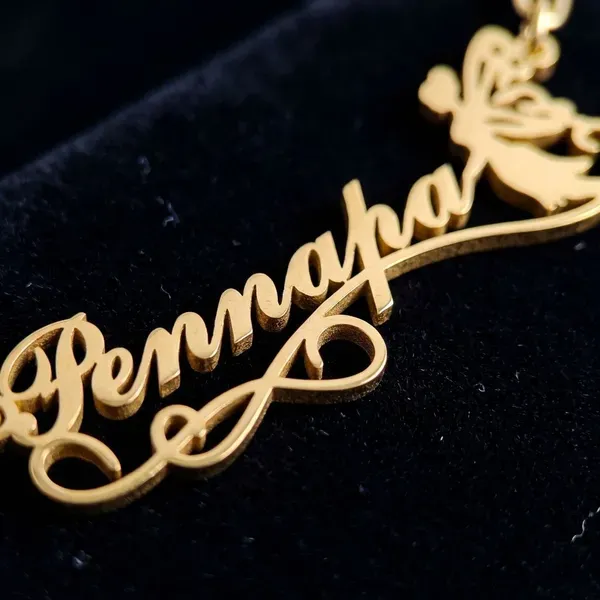 Gold_Metal_Premium_And_Elegant_Key_Chain_For_Unisex