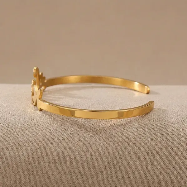 Gold_Brass_Premium_And_Elegant_Bracelet_For_Unisex