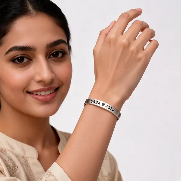 Silver_Brass_Premium_And_Elegant_Bracelet_For_Unisex