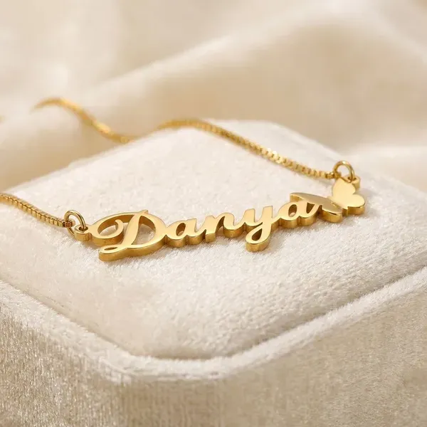 Gold_Brass_Premium_And_Elegant_Necklace_For_Women