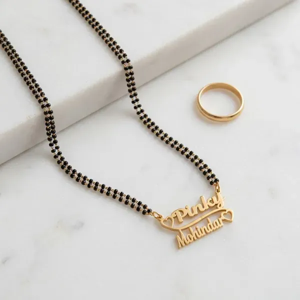 Gold_Brass_Premium_And_Elegant_Necklace_For_Women