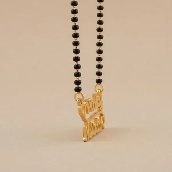 Gold_Brass_Premium_And_Elegant_Necklace_For_Women