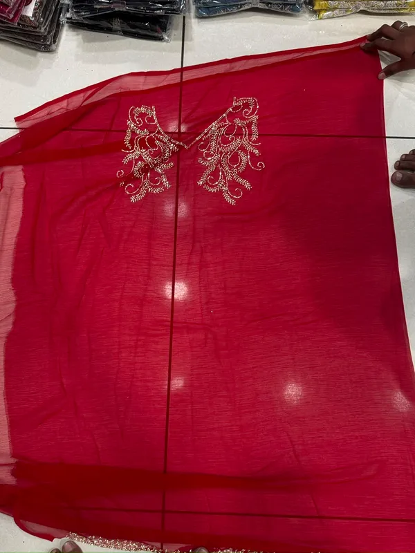 soma_Vibrant_Red_Saree_With_Elegant_Gold_Embroidered_Motifs_And_Matching_Blouse